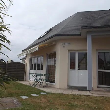 Le Patio Nocleg ze śniadaniem Saint-Pair-sur-Mer